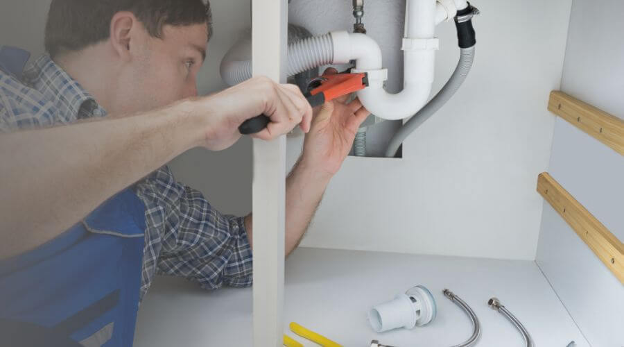 Local tankless water heater installation in Flanagan, IL